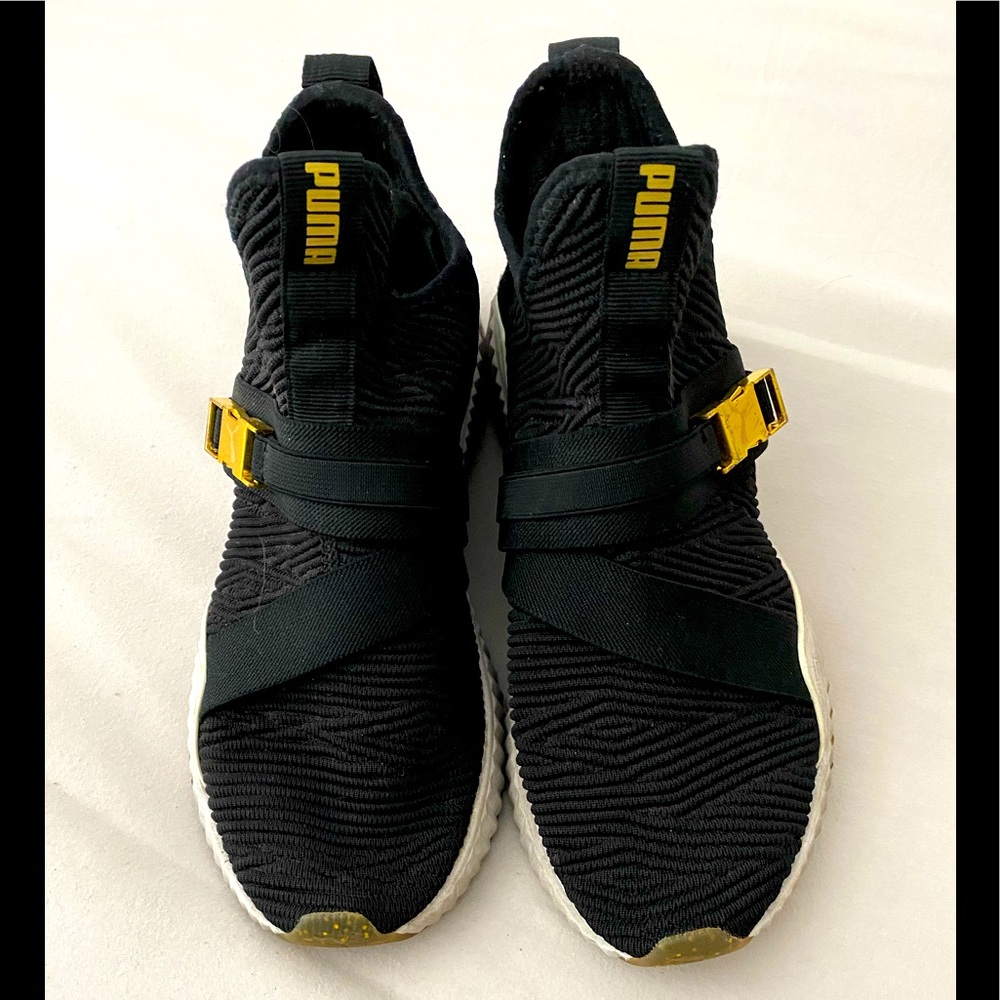 Puma Sneakers